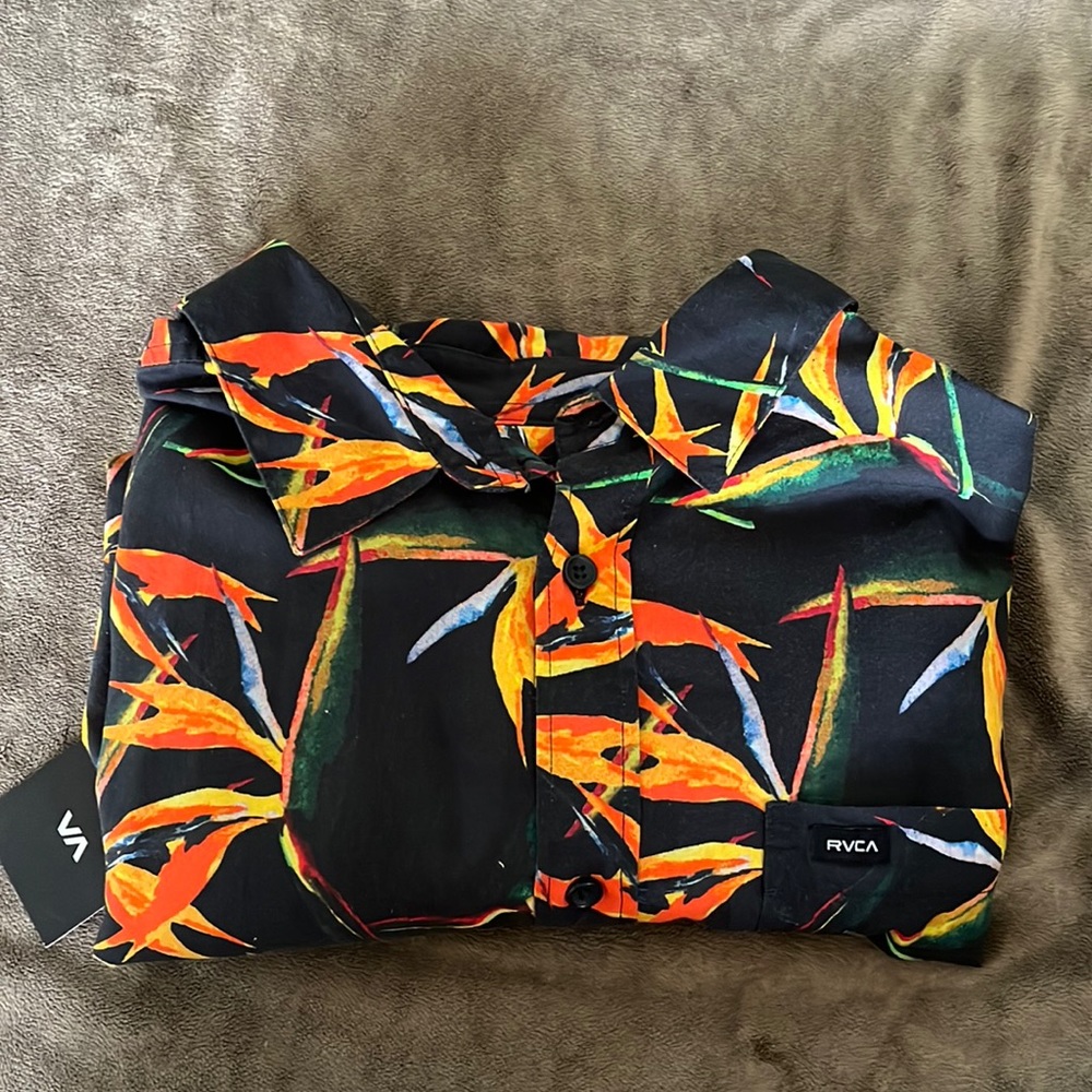 Brand New Mens RVCA Button Down